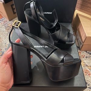 Women’s heels Size 35+